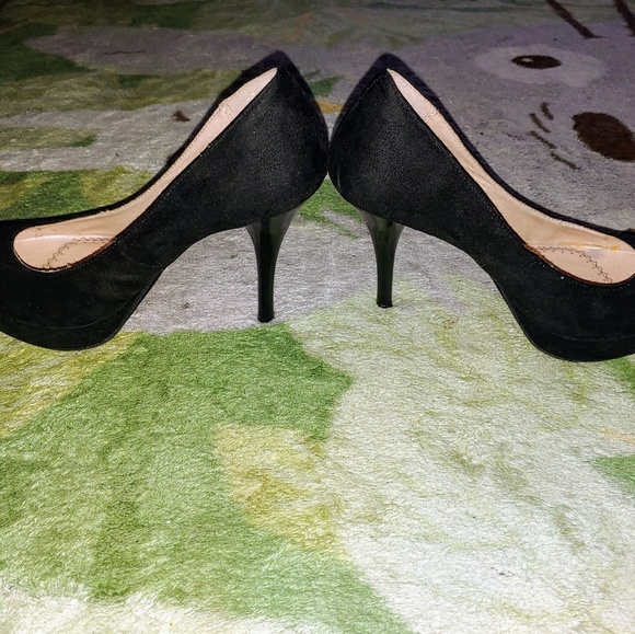 EUC Olsenboye Suede Platform Pumps - Picture 3 of 8